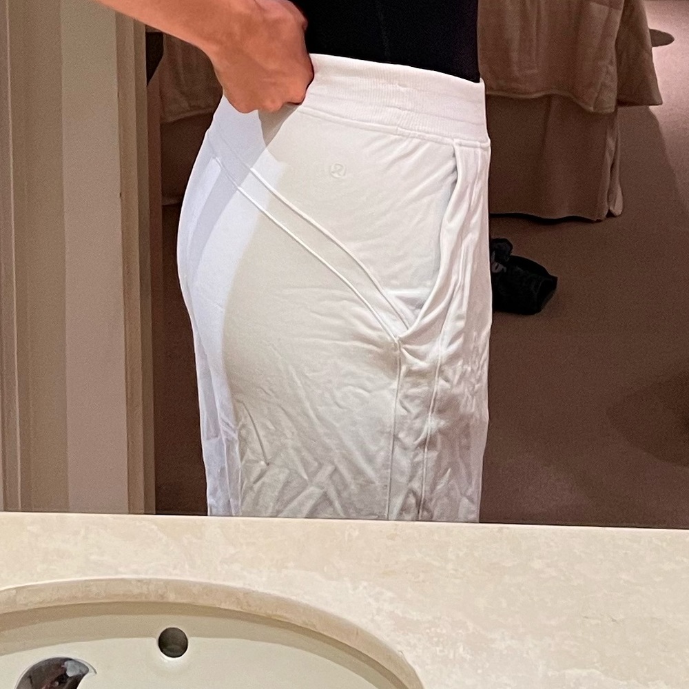 Lululemon size 6 flare pants! Worn once.